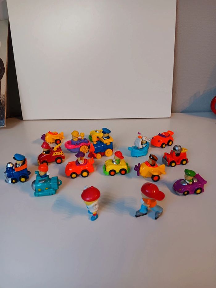 Lot 16 figurines vintage publicitaires Courtepaille de paillou taille 6cm pour la plus grande - photo numéro 5