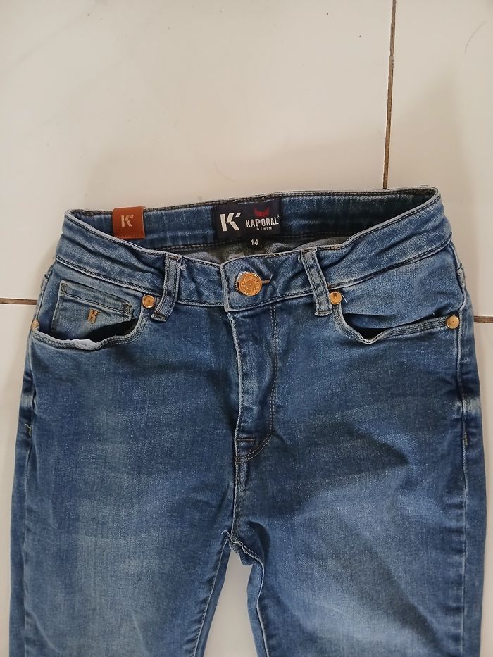 Pantalon jean caporal fille taille 14 ans tres bonne etat - photo numéro 4