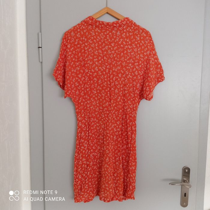 Robe rouge à fleurs t38 - photo numéro 7