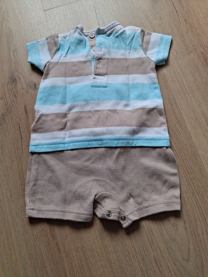 Combi short 3 mois - photo numéro 2