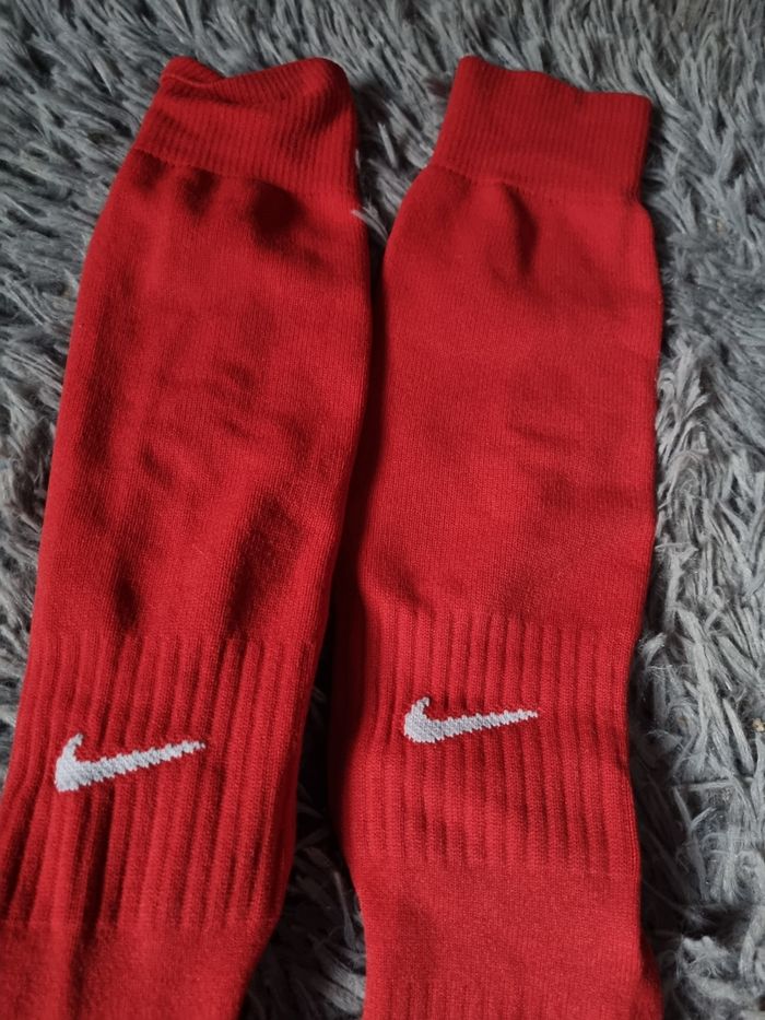 Chaussettes de foot rouge 27-30 Nike Dri-fit - photo numéro 2