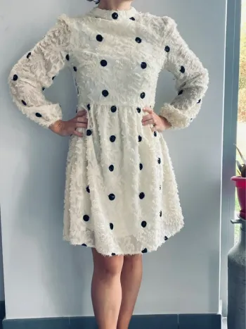Robe chic originale froufrou