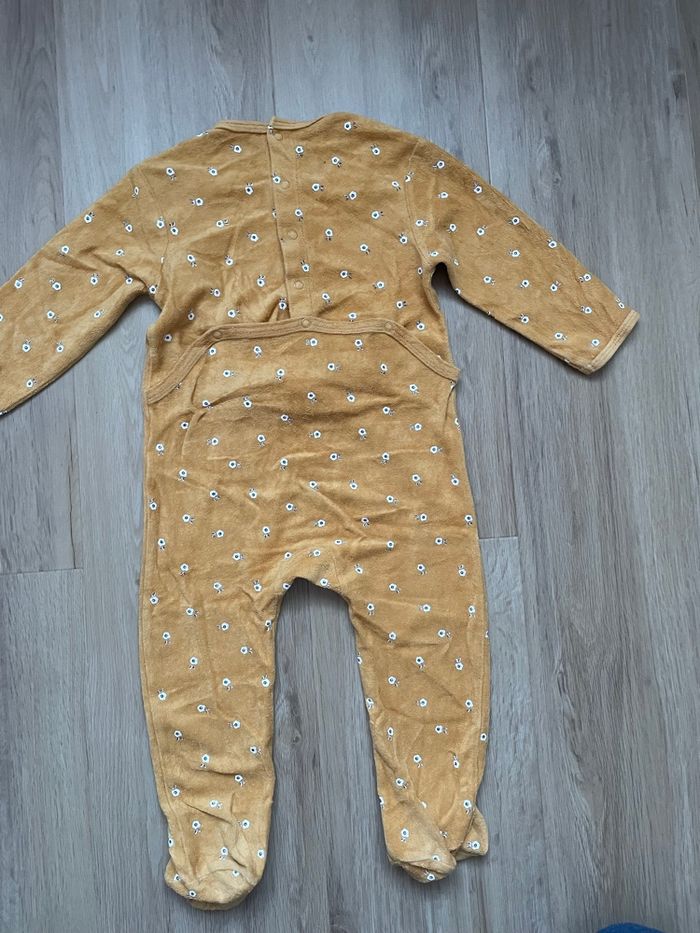 Pyjama Kiabi jaune moutarde 24 mois - photo numéro 2