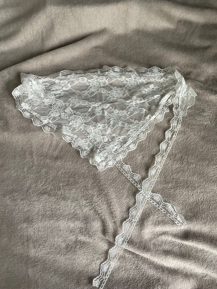 Foulard en dentelle blanc style bohème chic tendance neuf