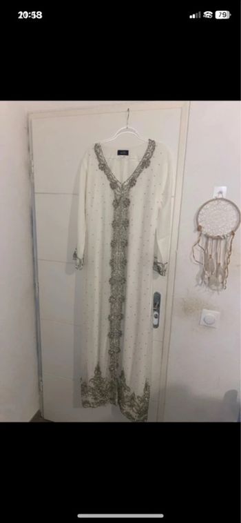 Robe longue blanche strassee 