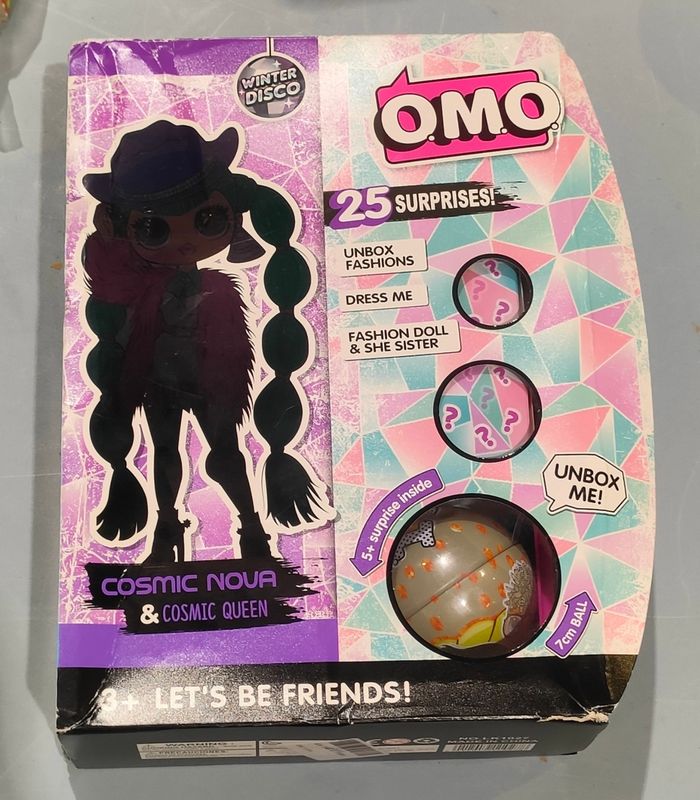 Grande poupée lol surprise neuve