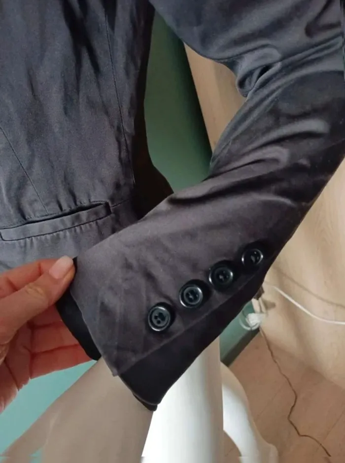 Veste noire XS - photo numéro 8