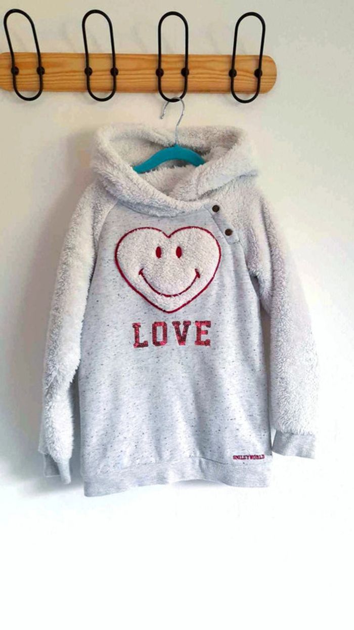 Pull long intérieur polaire  avec capuche Smiley 10 ans