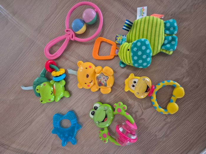 Lot de Hochets et Petits Jouets d'Éveil 🧸🎶 - photo numéro 3