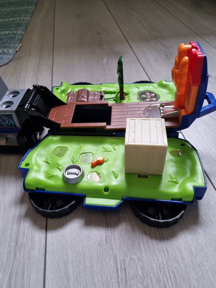 Voiture avec chase - photo numéro 3