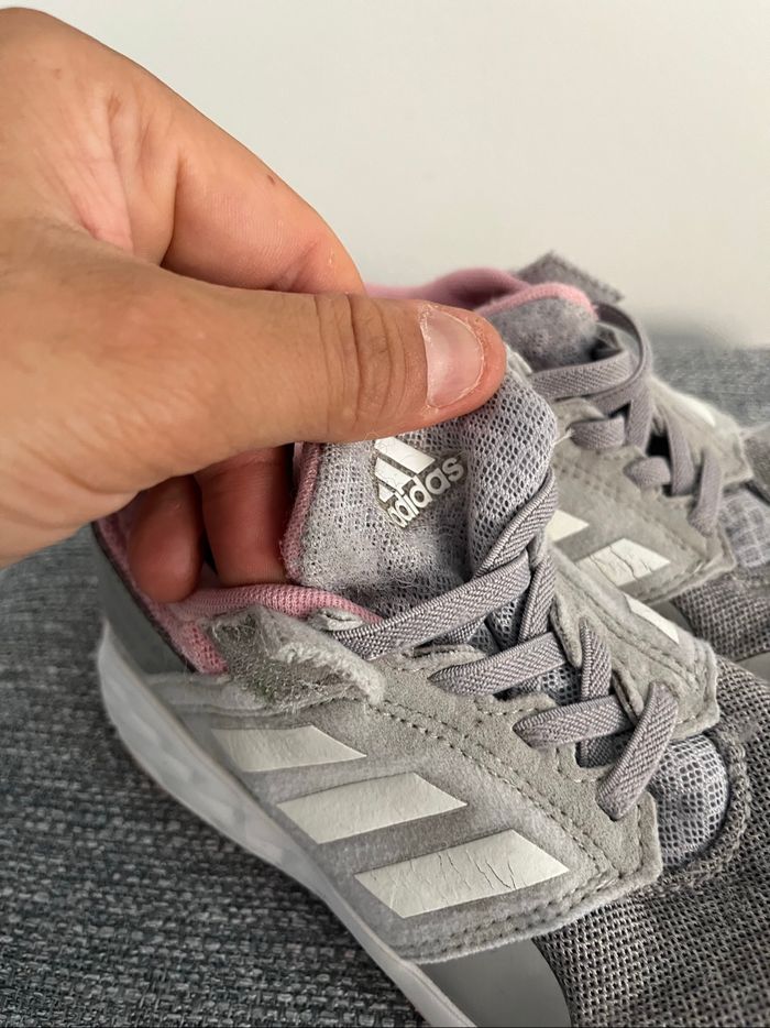 Baskets Adidas Pour Filles taille 31 1/3 - photo numéro 8