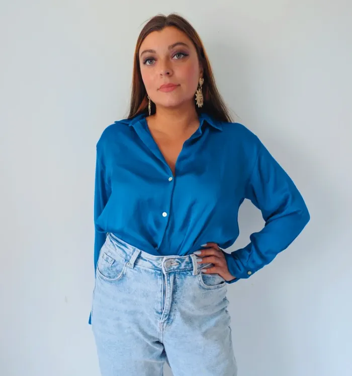 Chemise Zara satiné bleu électrique uni moderne minimaliste  taille 38 - photo numéro 3