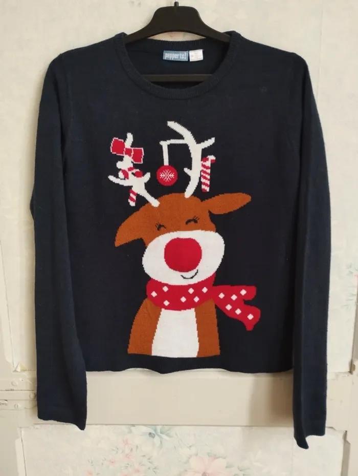 Pull de Noël taille 12 14 ans - photo numéro 2