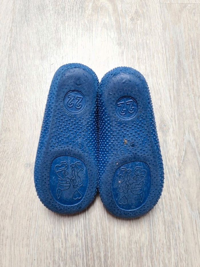 Chaussons à scratchs motif véhicules 22 semelle rigide - photo numéro 2