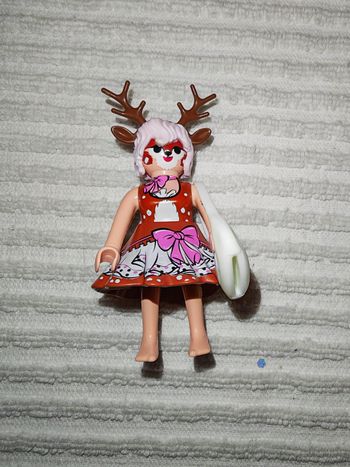 Playmobil femme renne