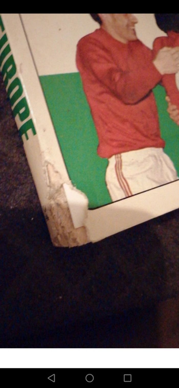 Livre : Standard Europe de la coupe au livre
Par Raymond Arets - photo numéro 2