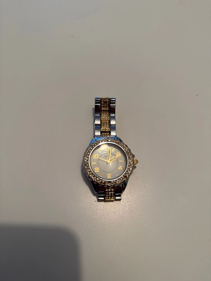 Montre Femme Elite Models - Argentée avec Strass - Élégante & Chic