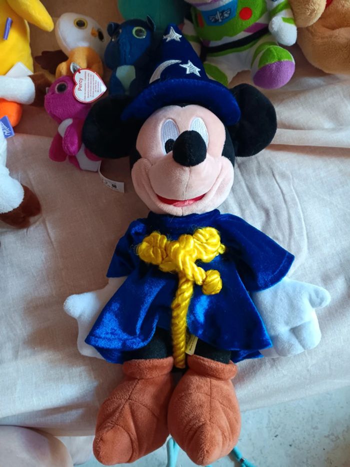 Peluche mickey magicien du parc Disney pas de vinted go