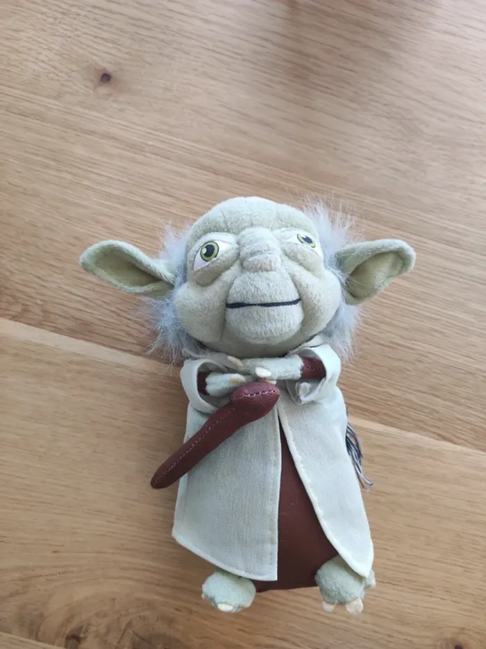 Peluche maître yoda - photo numéro 3