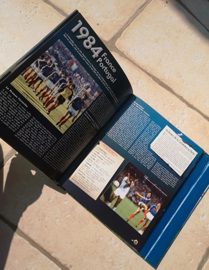 Livre "les légendes du foot" édition larousse - photo numéro 2