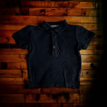 Polo marine Bout'Chou 9 mois TBE (2€)