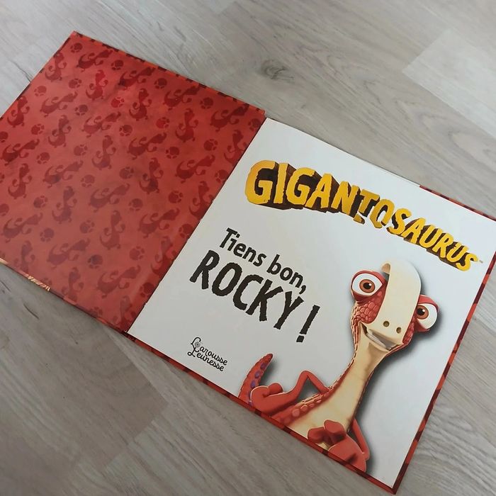 Livre Gigantosaurus - photo numéro 4