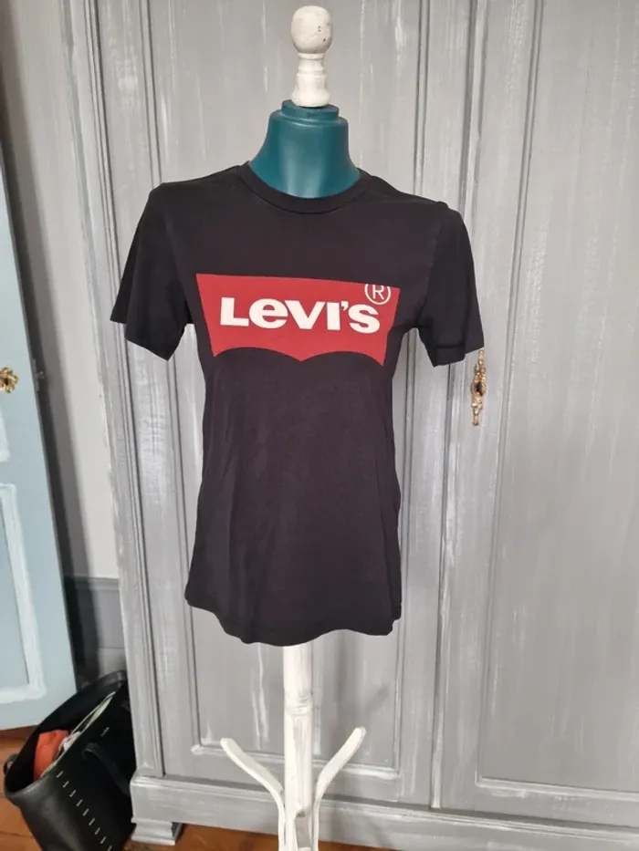 Tee-shirt levis