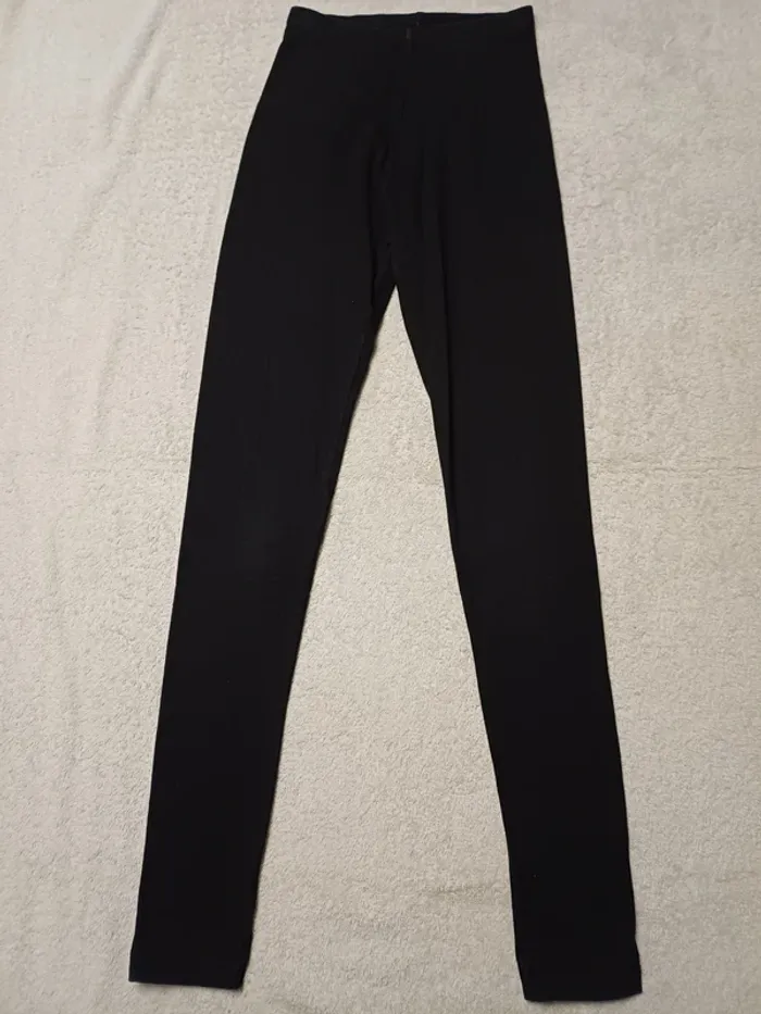 Legging noir XS Kiabi (réf perso G-P53)(familleac72)