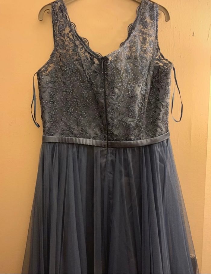 Robe de soirée - photo numéro 3