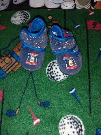 Pantoufles enfants taille 20