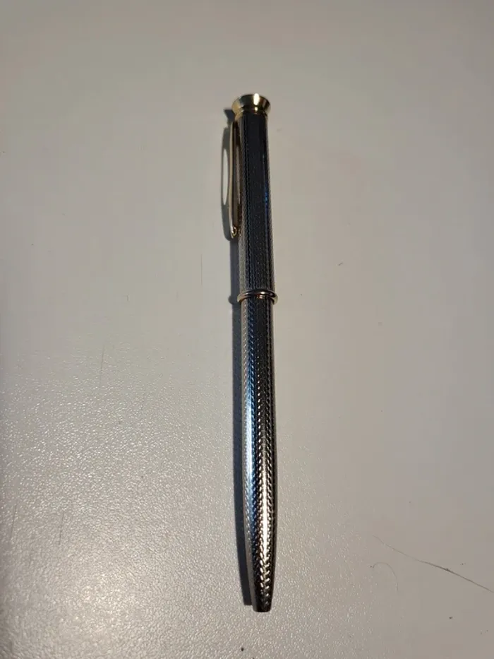 Stylo bille pierre cardin