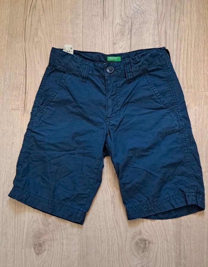 Bermuda XS (4-5ans) comme NEUF