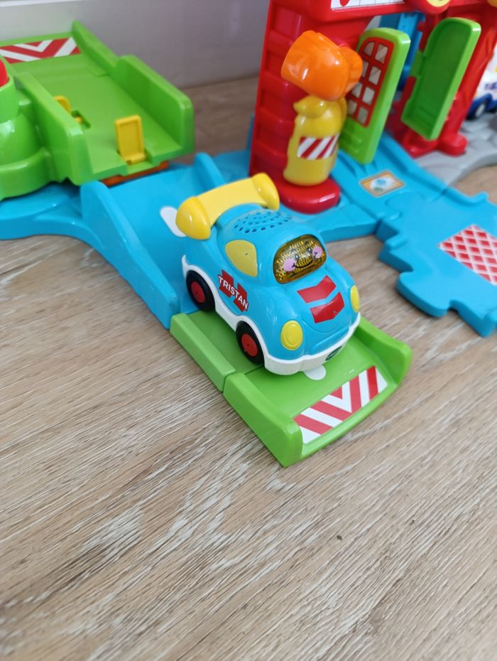 Caserne de pompiers Tut Tut bolide - photo numéro 6