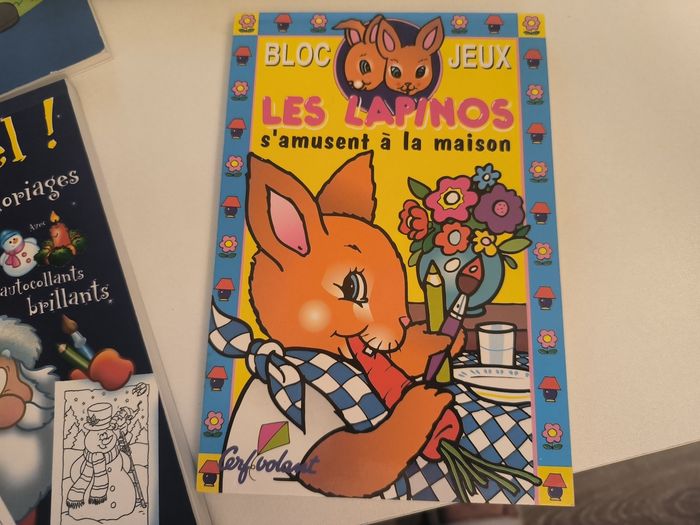 Lot de coloriages et jeux - photo numéro 5