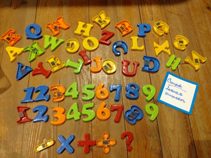 Seau de chiffres et lettres aimantés - photo numéro 6