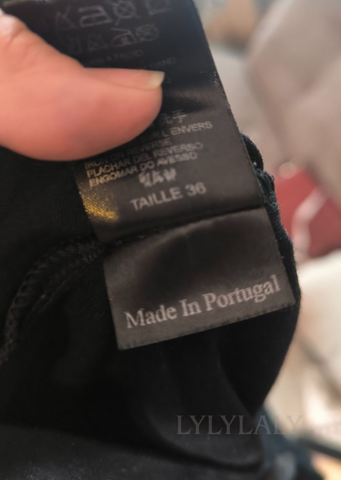 Robe Cop Copine noire col claudine en parfait état - photo numéro 6