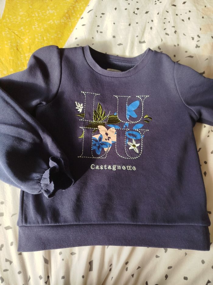 Sweat lulu castagnette 5 ans