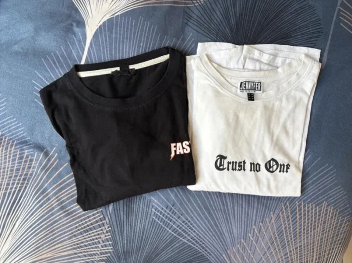 Lot 2 hauts manches longues Jennyfer M très bon état🖤