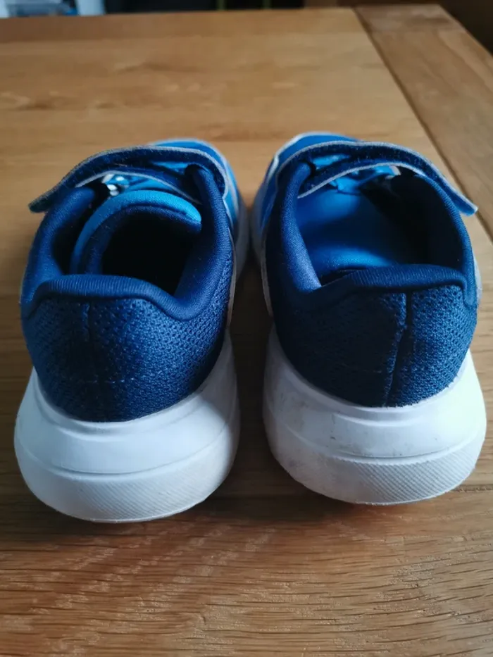 Baskets Adidas Taille 27 - photo numéro 2