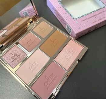 Palette Charlotte Tilbury Hollywood instant look in a palette