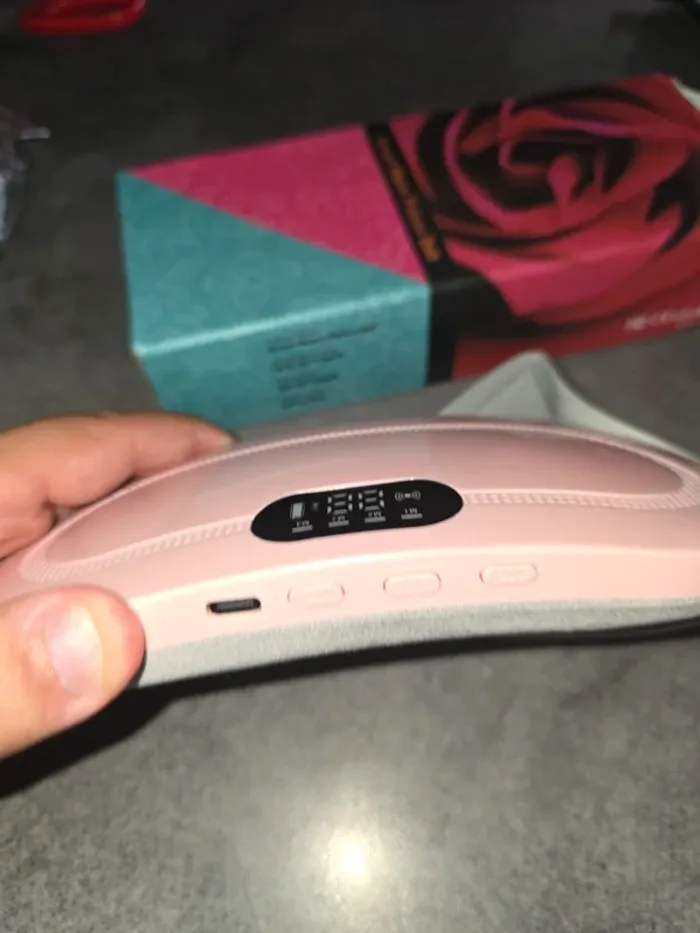 [NEUF] Ceinture menstruelle chauffante et massante rose - photo numéro 2
