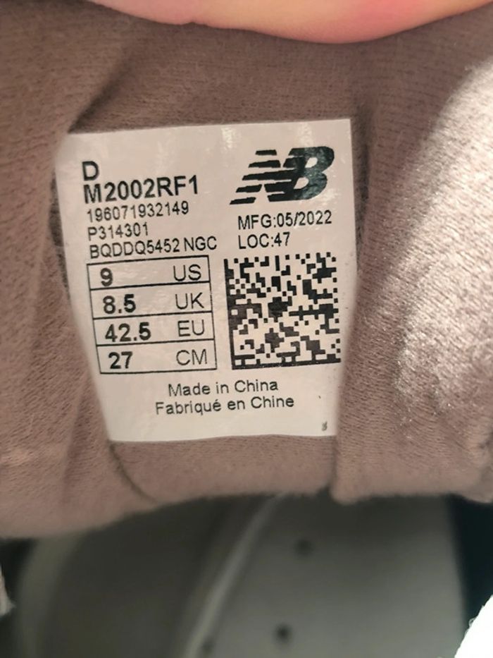 Baskets New Balance 2002r latte daim et cuir marron pointure 42.5 - photo numéro 10