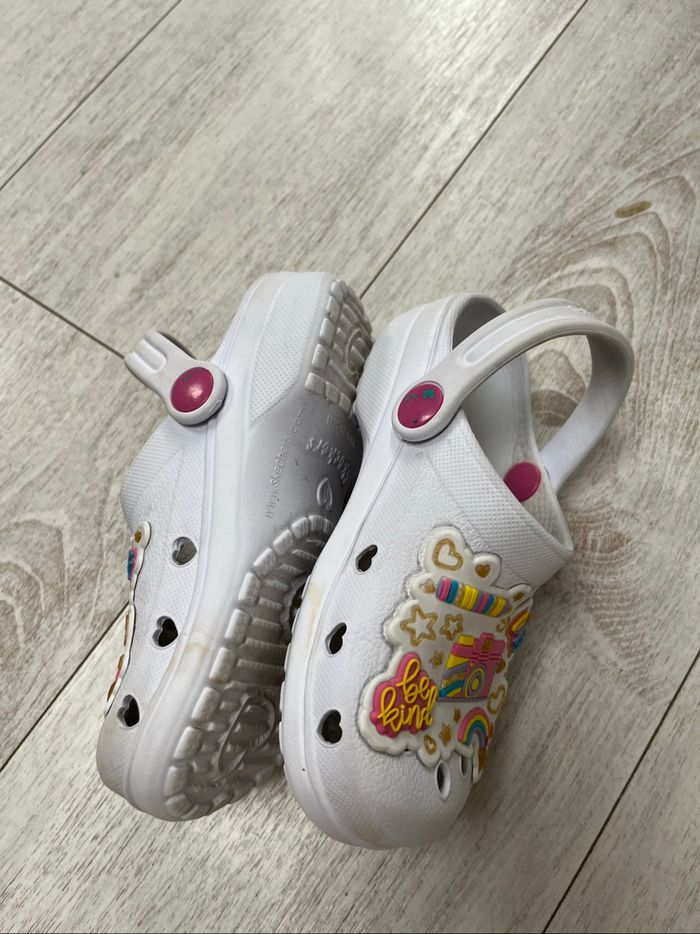 Crocs blancs motifs multicolore Sketchers taille 28/29 - photo numéro 3