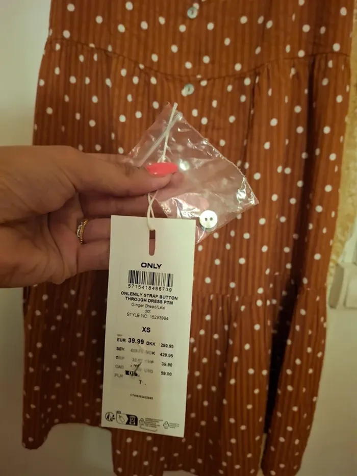 Magnifique robe à bretelle only taille xs - photo numéro 3