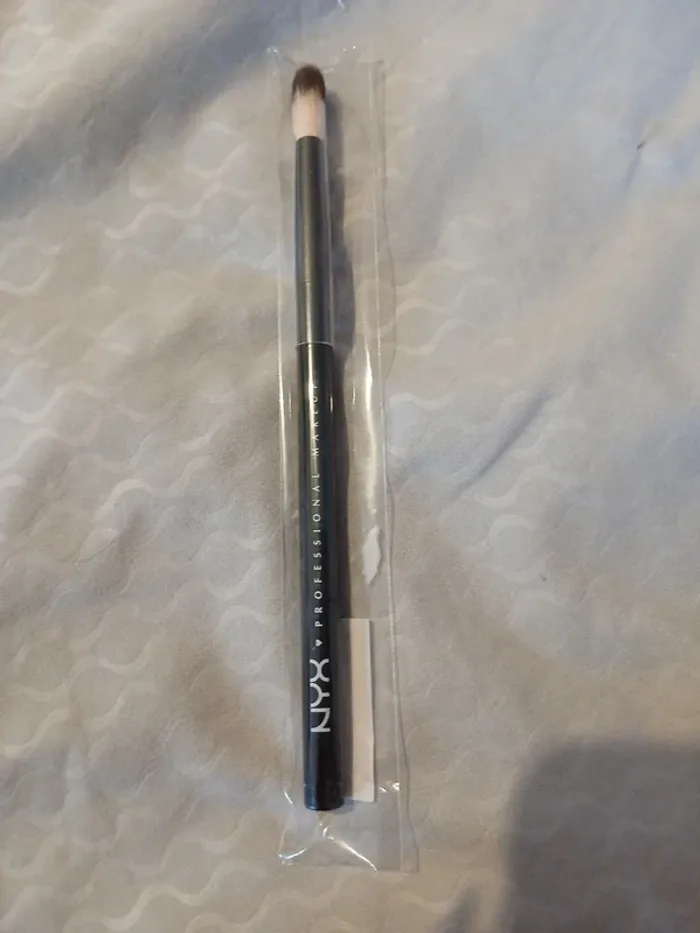 Pinceau NYX N°16