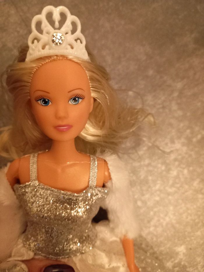 Poupée soirée - photo numéro 2