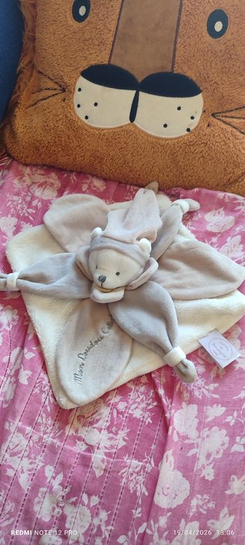 Doudou ours fleurs doudou et cie 