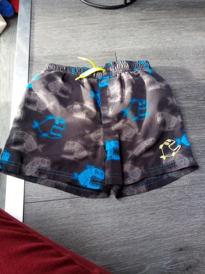 Short de bain poissons 8A