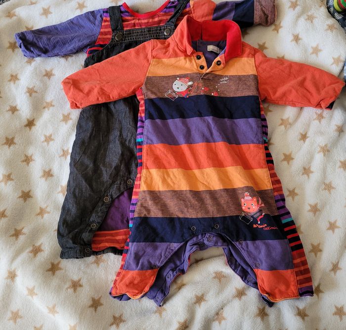 Lot de 2 combinaisons taille 6 mois - photo numéro 3