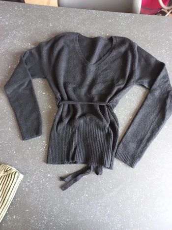 Pull noir tout doux